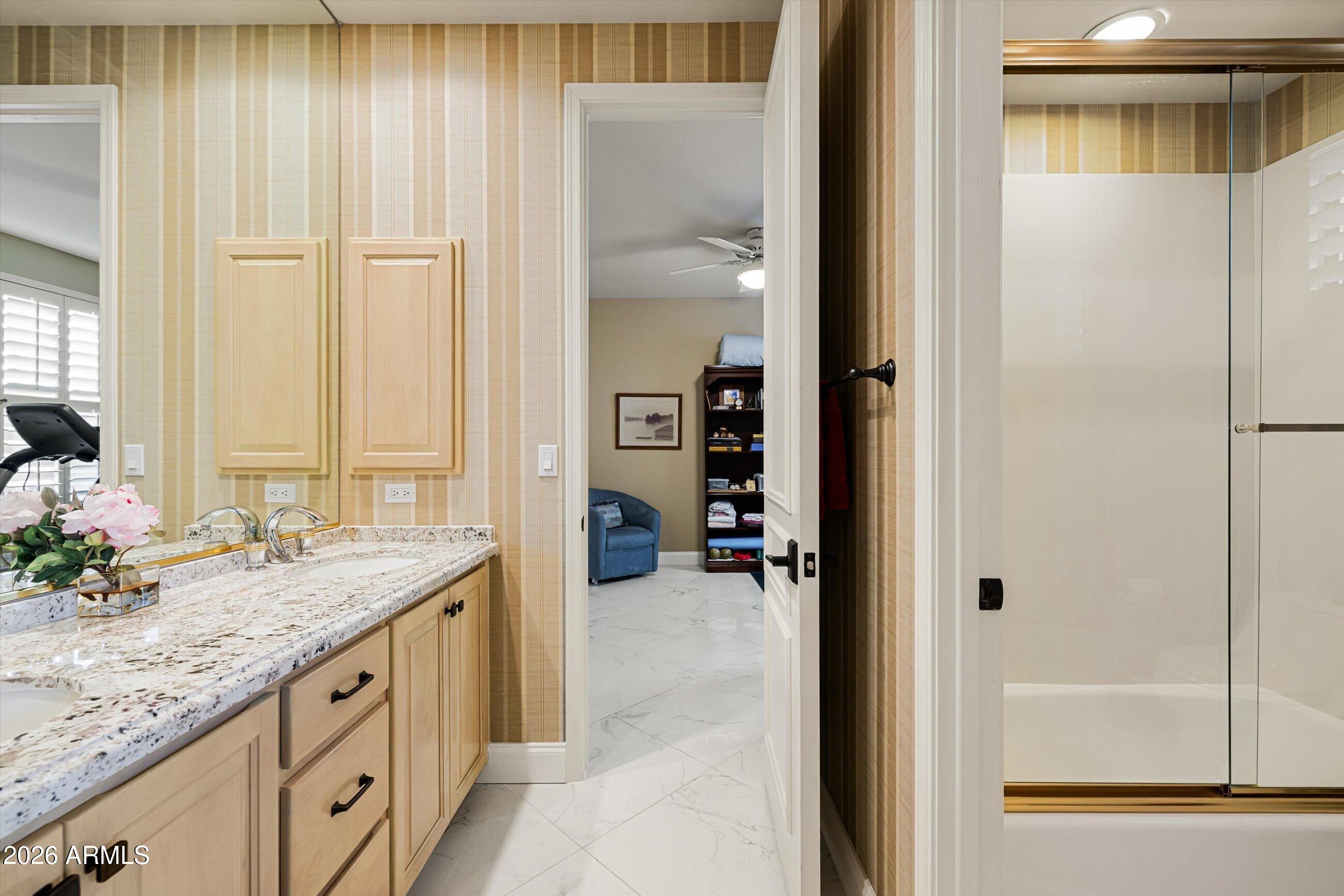 SCOTTSDALE MOUNTAIN - Residential