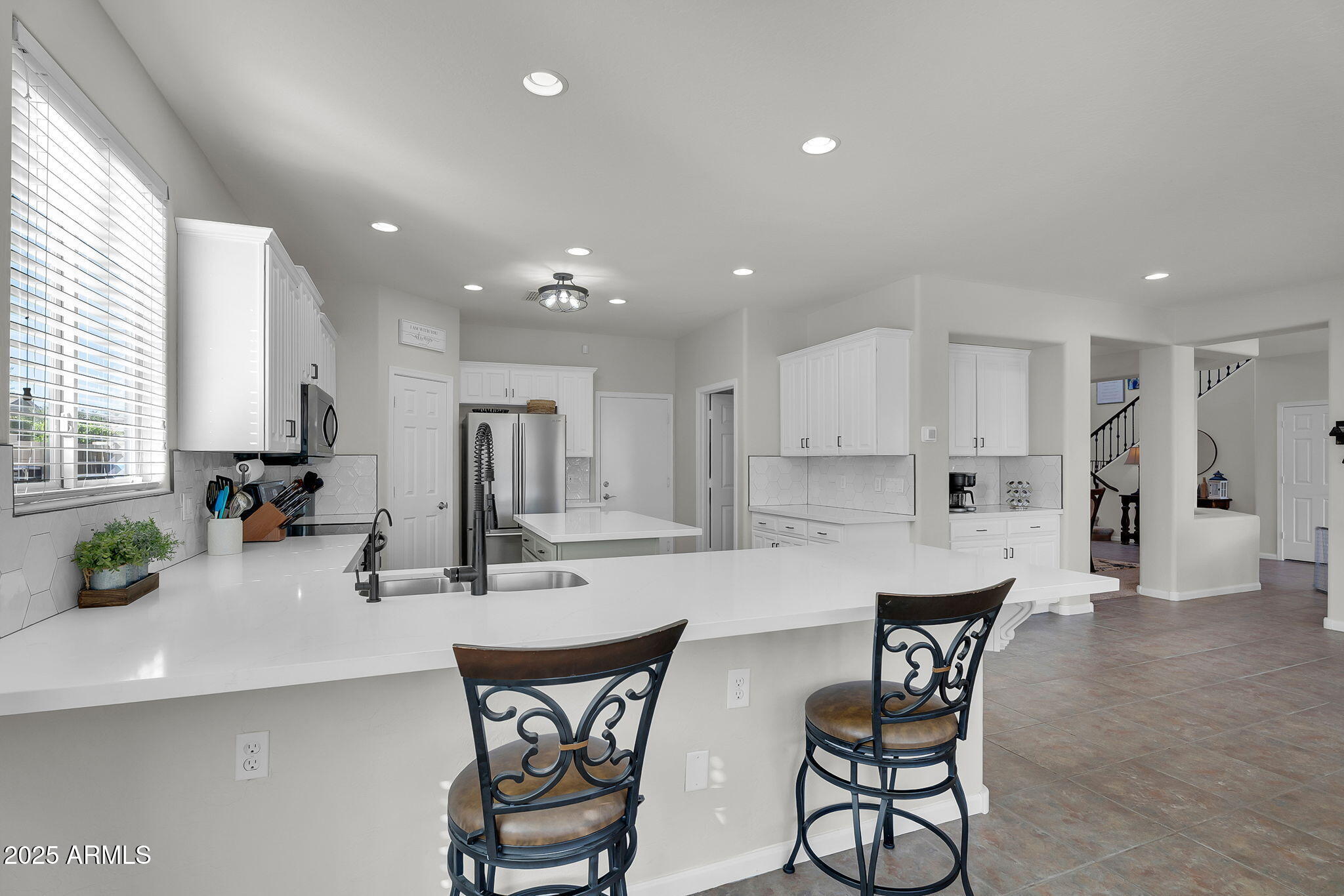 3837 E MEADOWVIEW Drive