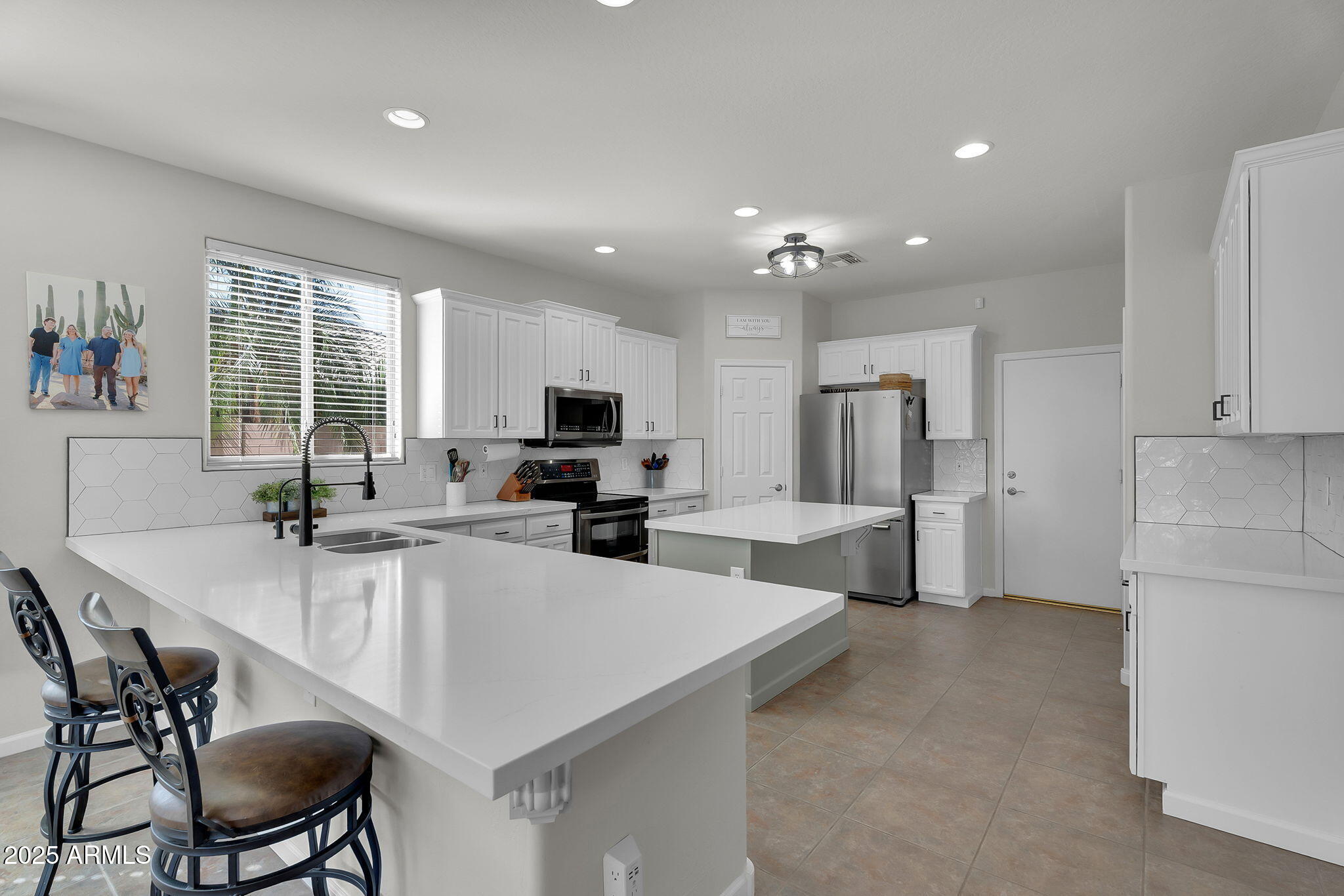 3837 E MEADOWVIEW Drive