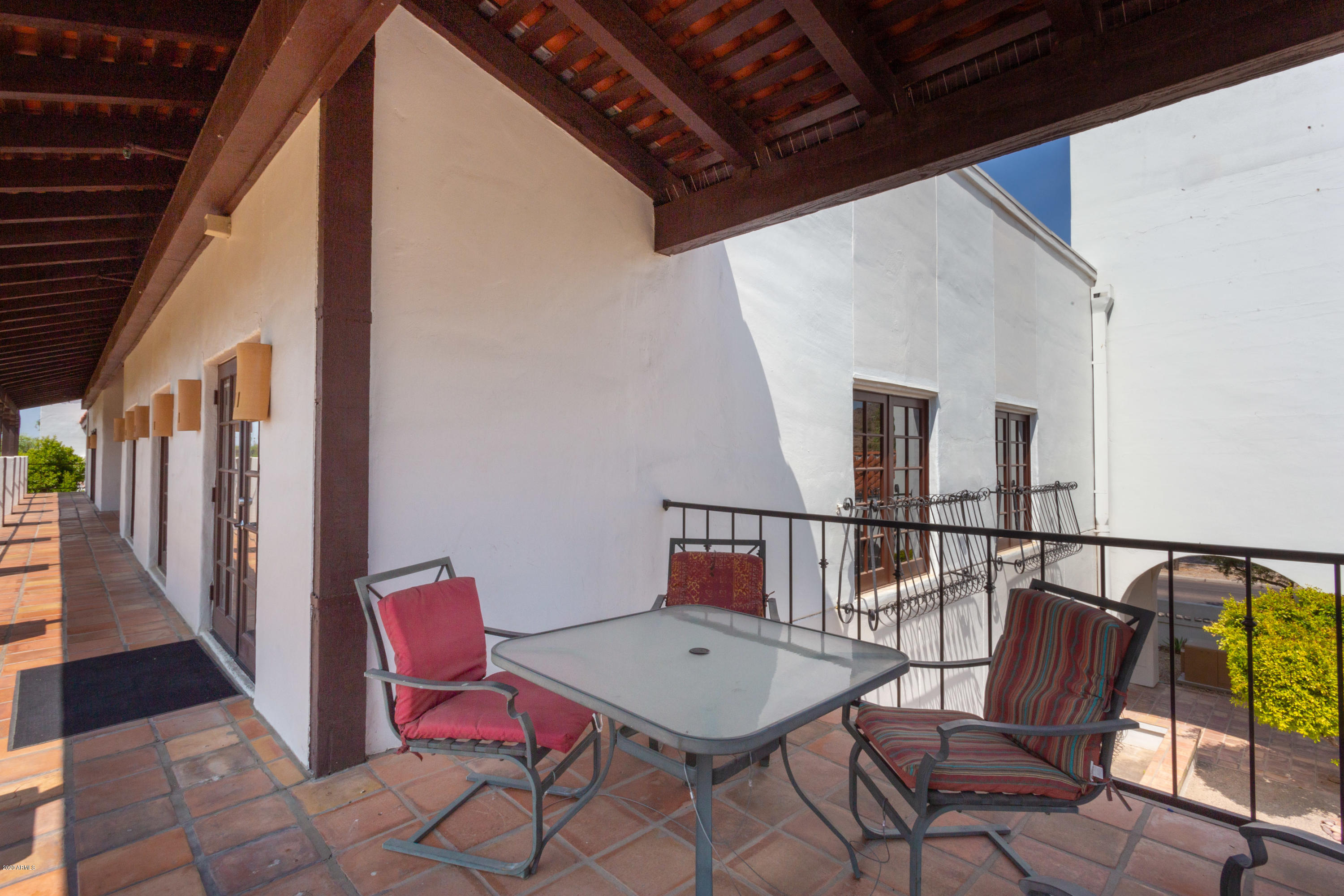 1825 E NORTHERN Avenue 225