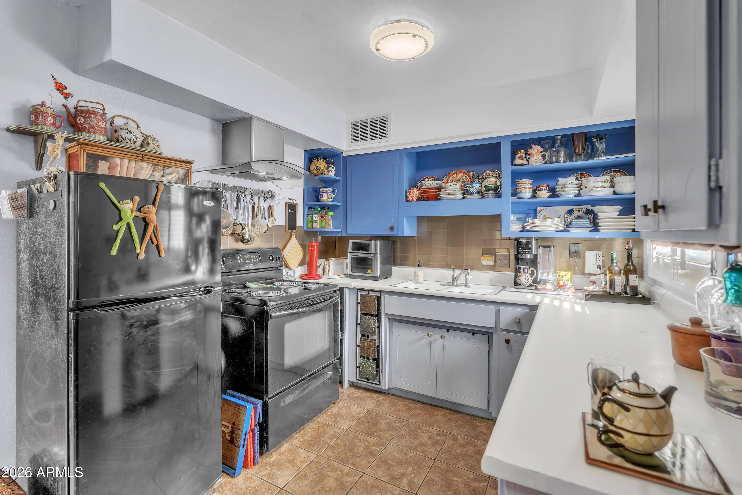 4114 E CALLE REDONDA -- 56