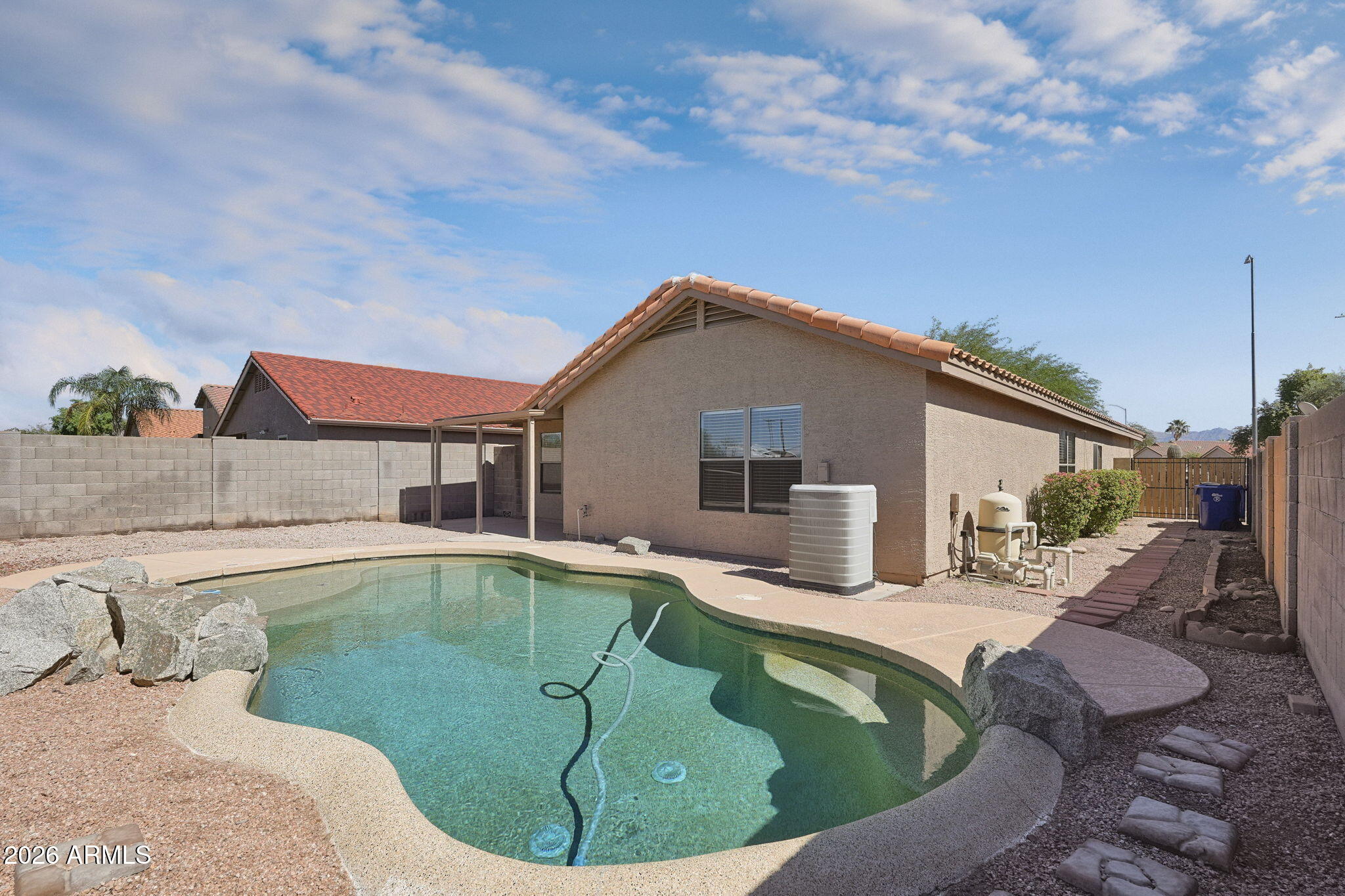 242 S VALLE VERDE --