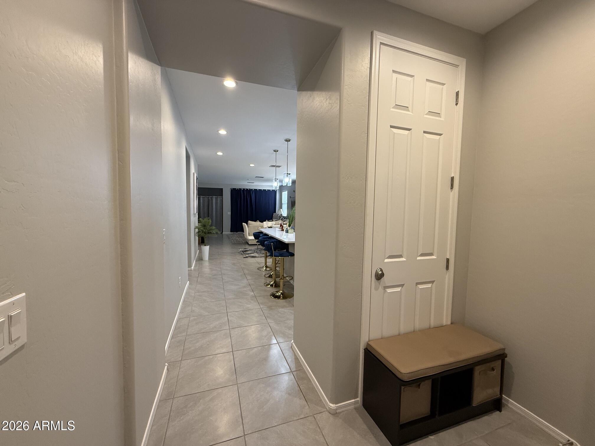 1262 E PRICKLY PEAR Street