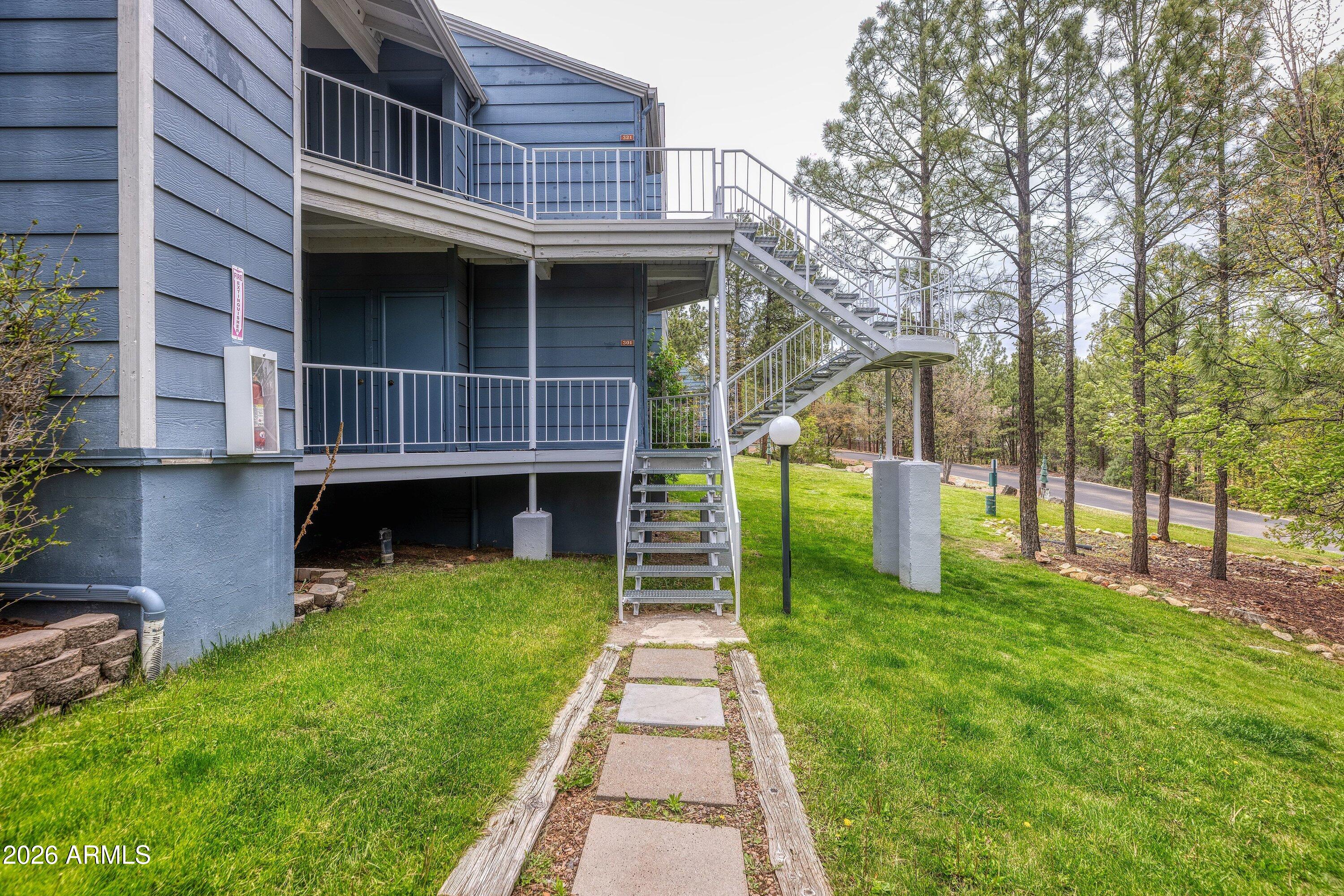 2700 S WHITE MOUNTAIN Road 302