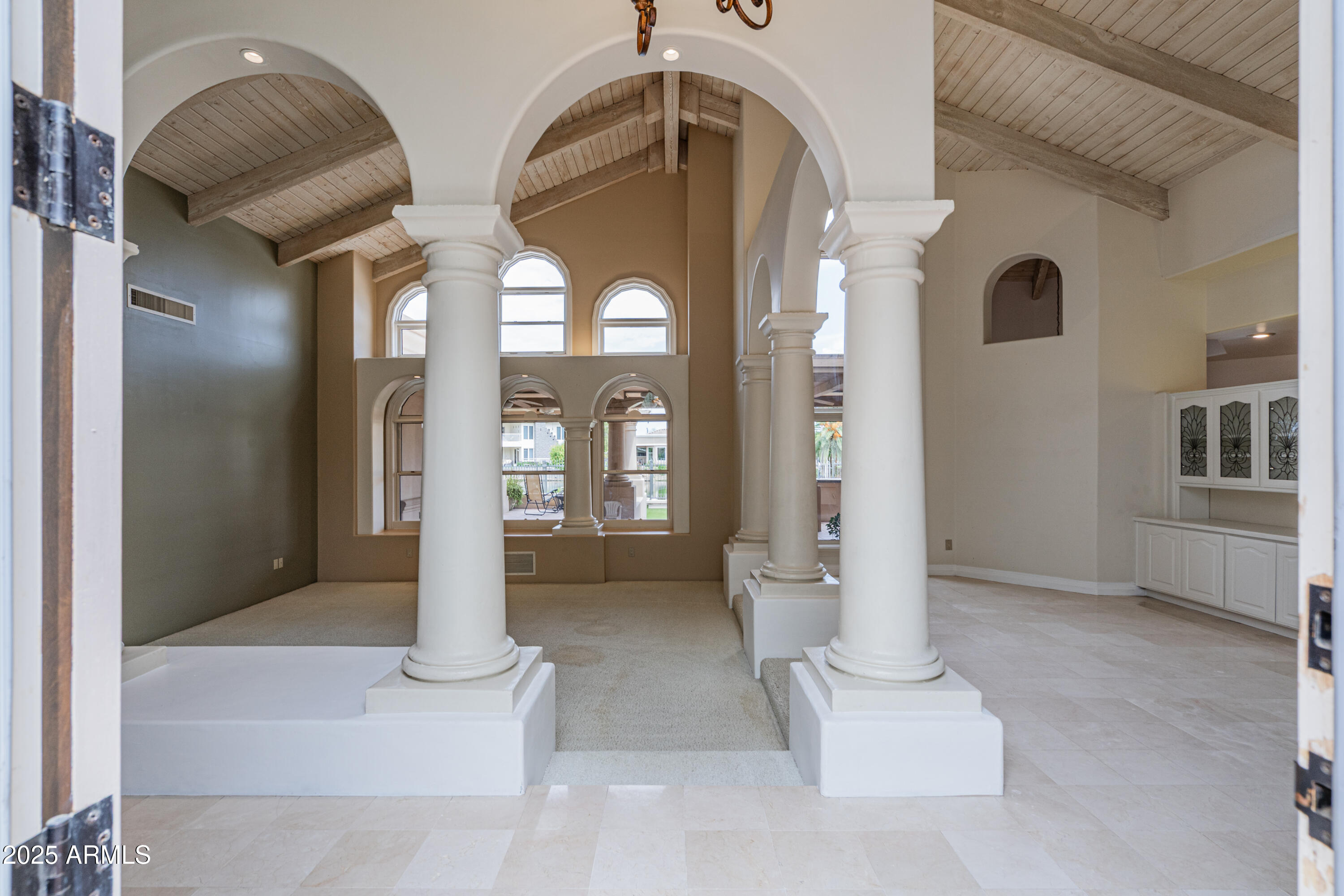 1406 E CORAL COVE Drive