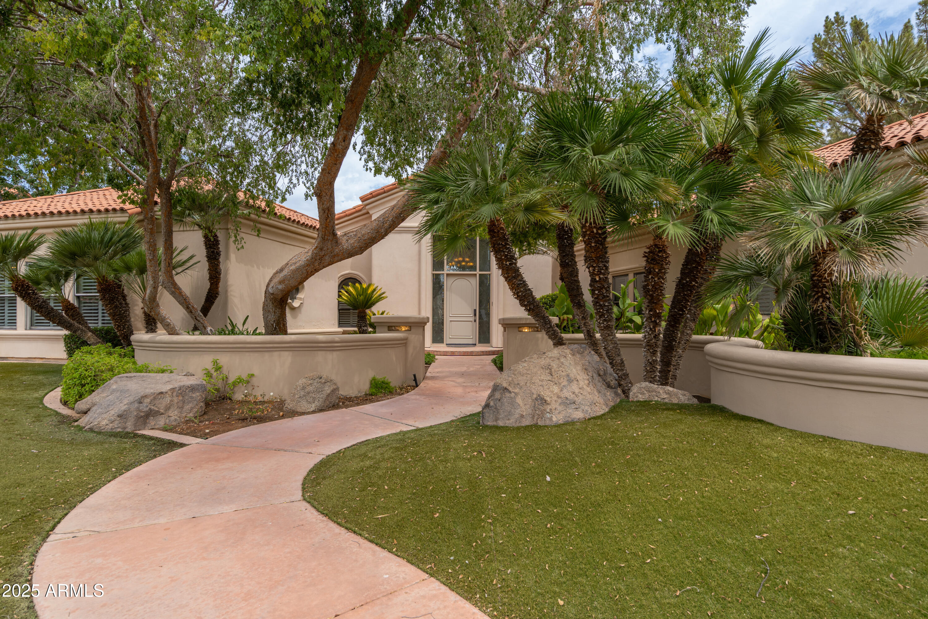 1406 E CORAL COVE Drive