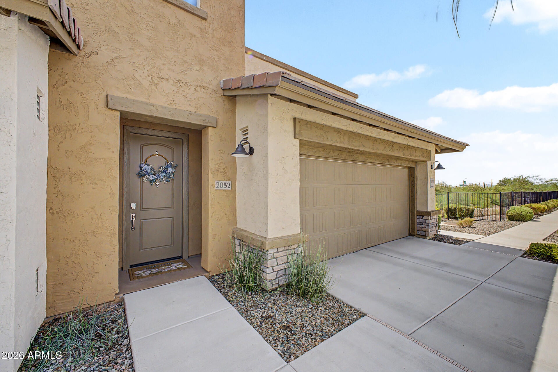 5100 E RANCHO PALOMA Drive 2052