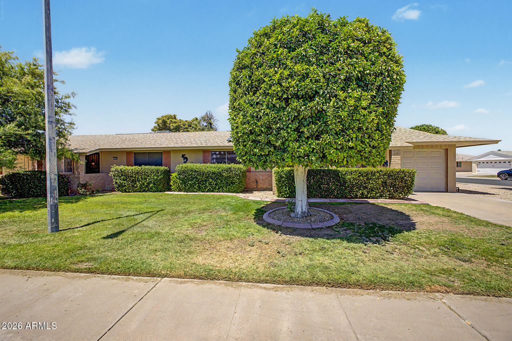 Photo of 10626 W Talisman Road, Sun City, AZ 85351 (MLS # 7028608)