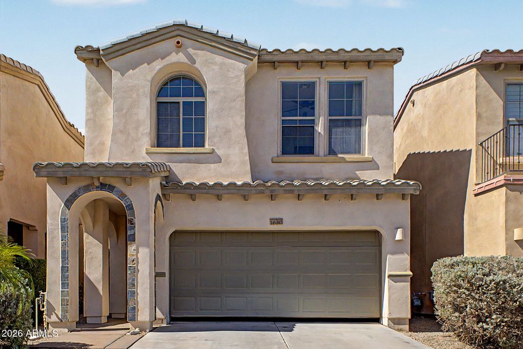 Photo of 1650 W Cottonwood Lane, Phoenix, AZ 85045 (MLS # 7029364)