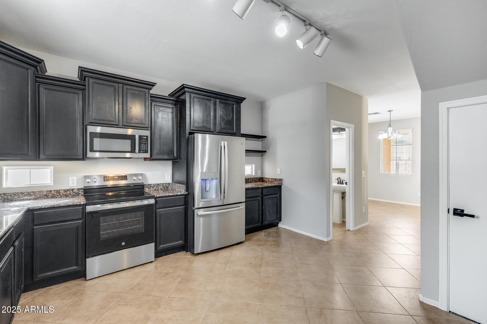 4292 E CARLA VISTA Drive