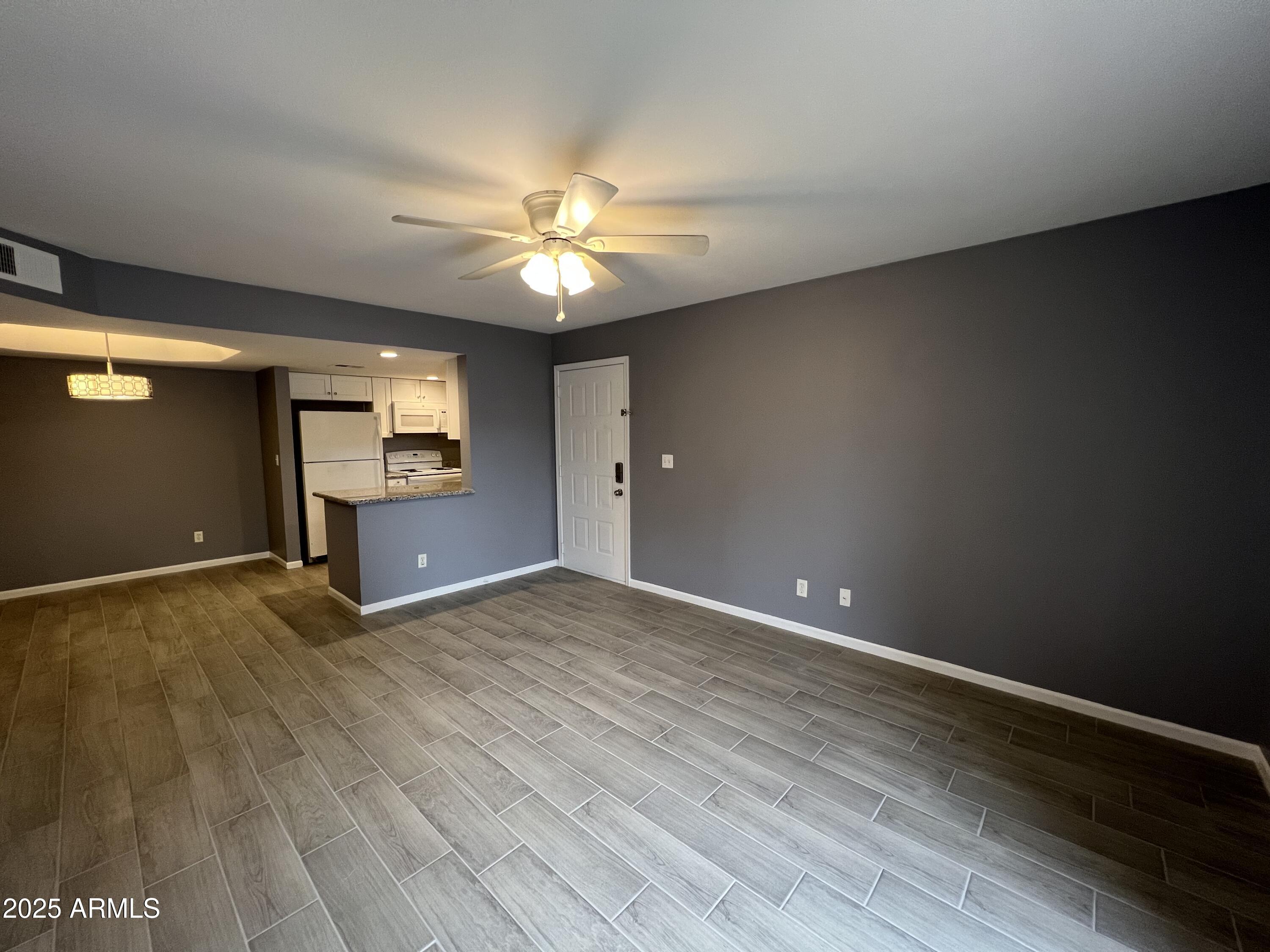 4850 E DESERT COVE Avenue 105