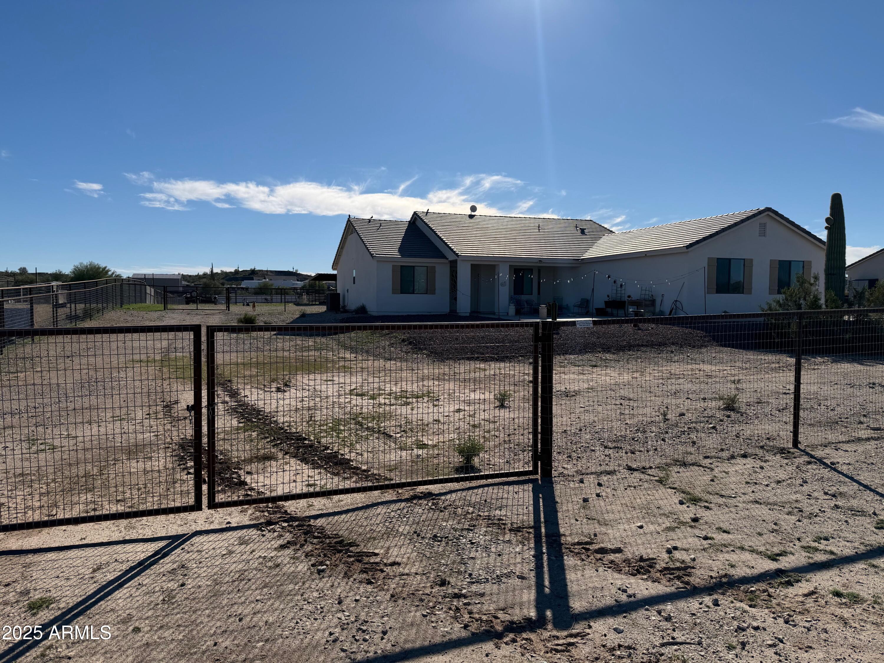 3229 W SILVERDALE Road