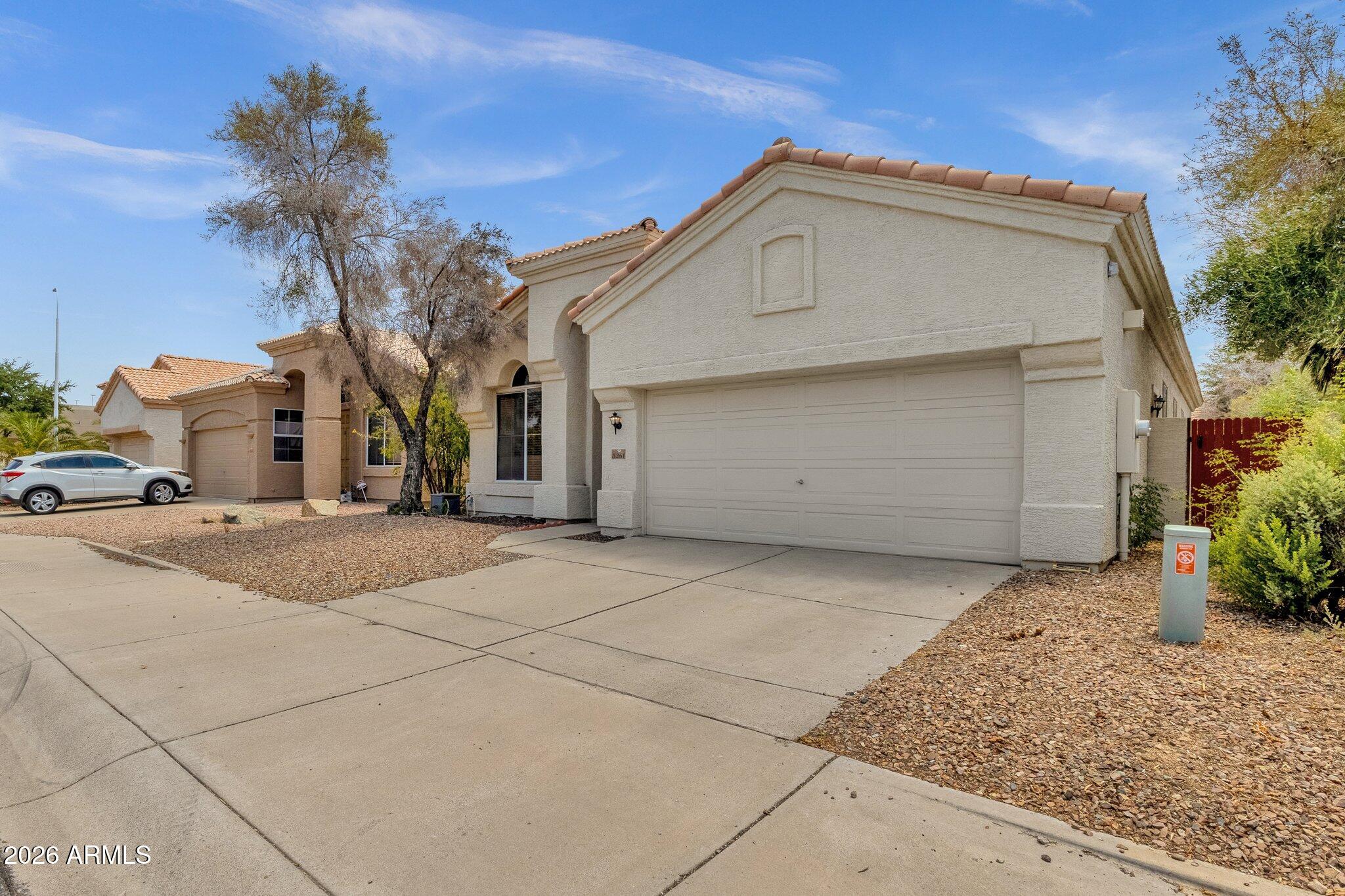 3261 W Ross Drive
