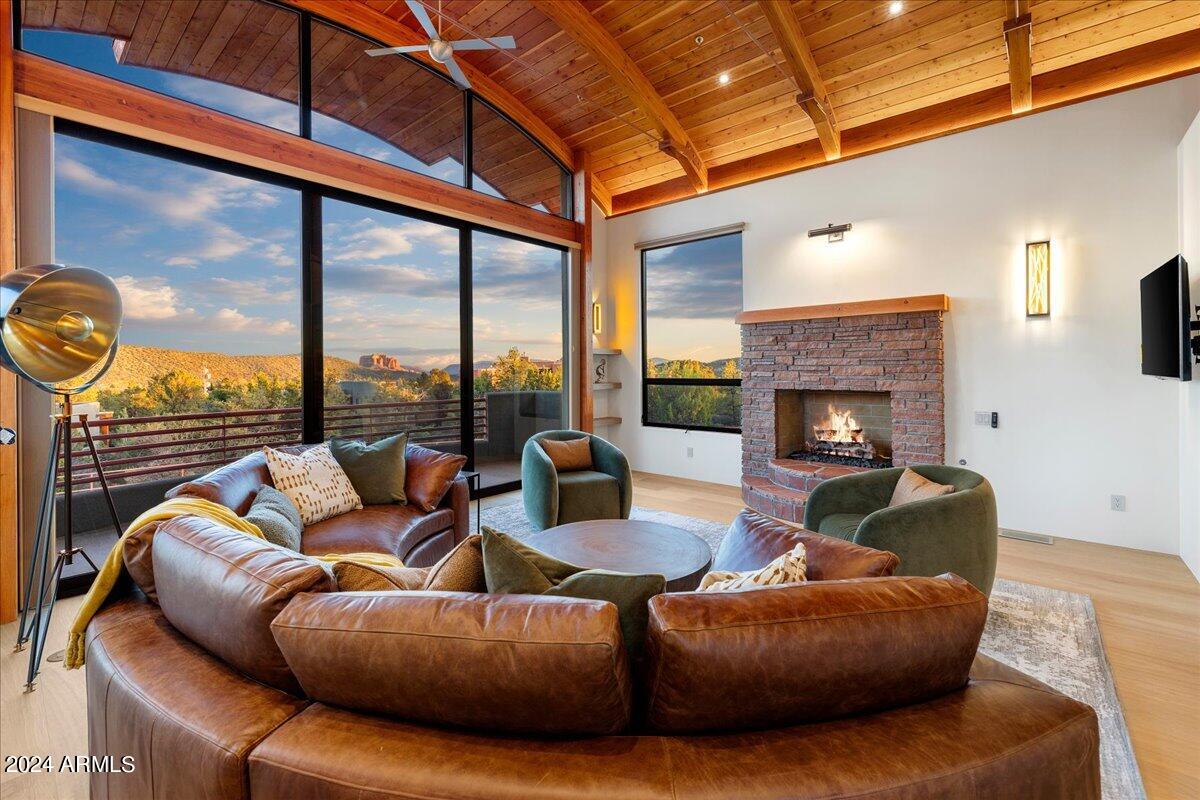 THUNDER MOUNTAIN RANCH UNIT 1 AMD - Residential
