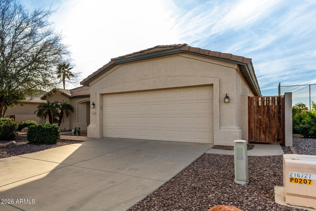 Photo of 6202 S Huachuca Way, Chandler, AZ 85249 (MLS # 6984207)