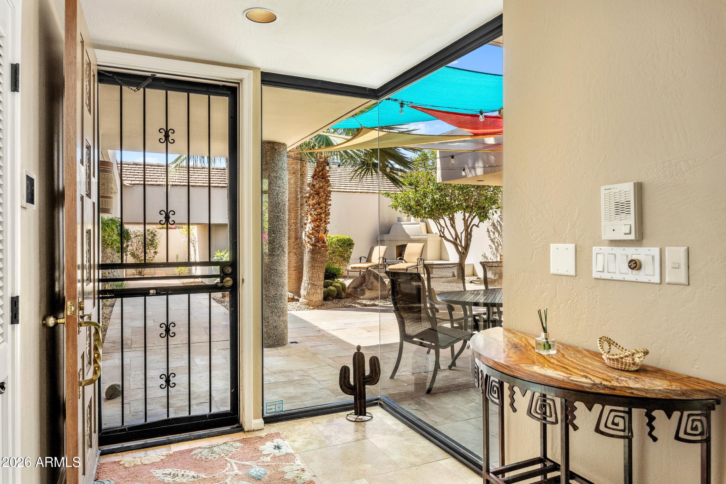 8550 E VISTA BONITA Drive