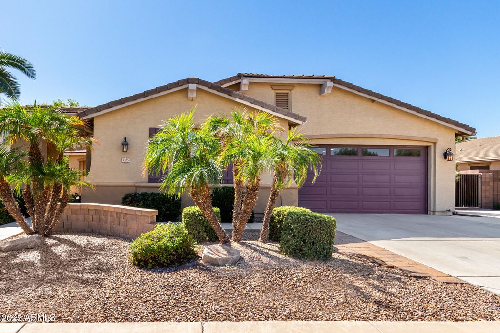 Photo of 2585 E Carob Drive, Gilbert, AZ 85298 (MLS # 6927679)