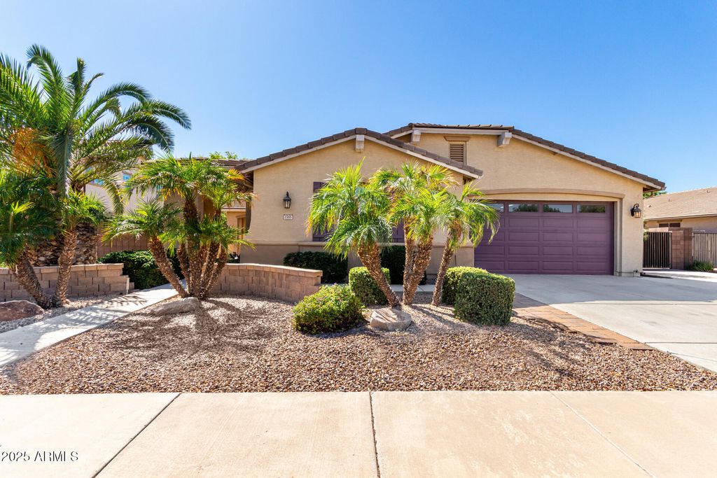Photo of 2585 E Carob Drive, Gilbert, AZ 85298 (MLS # 6927679)