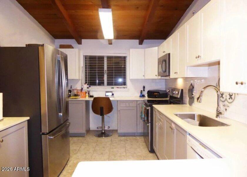 113 N Avenida De San Ramon --