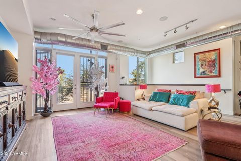 Photo of 524 E Ames Place, Phoenix, AZ 85004 (MLS # 6992991)