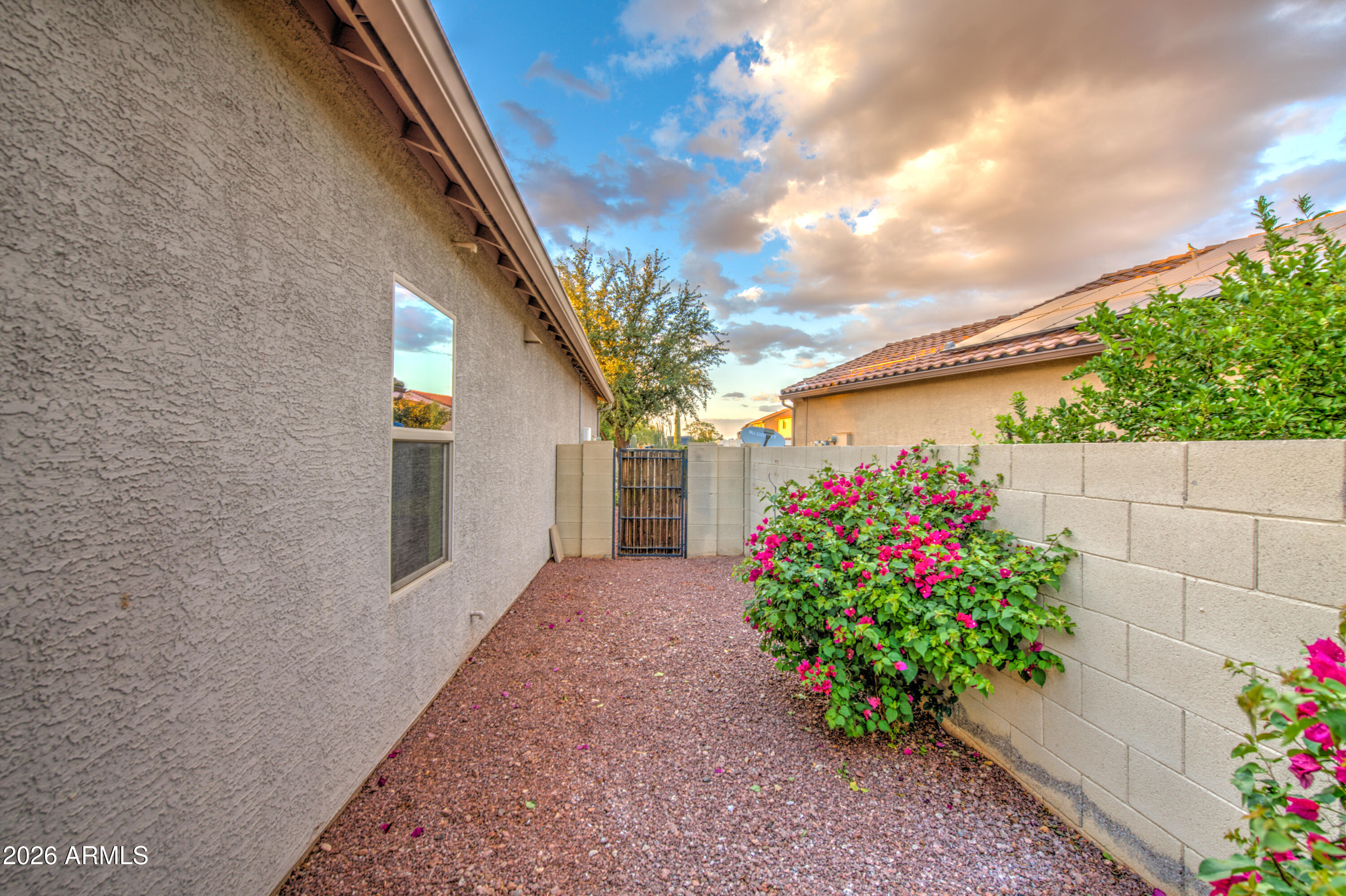REPLT OF RED ROCK VLG 2 UNIT 2 LTS 610-619 670-674 - Residential