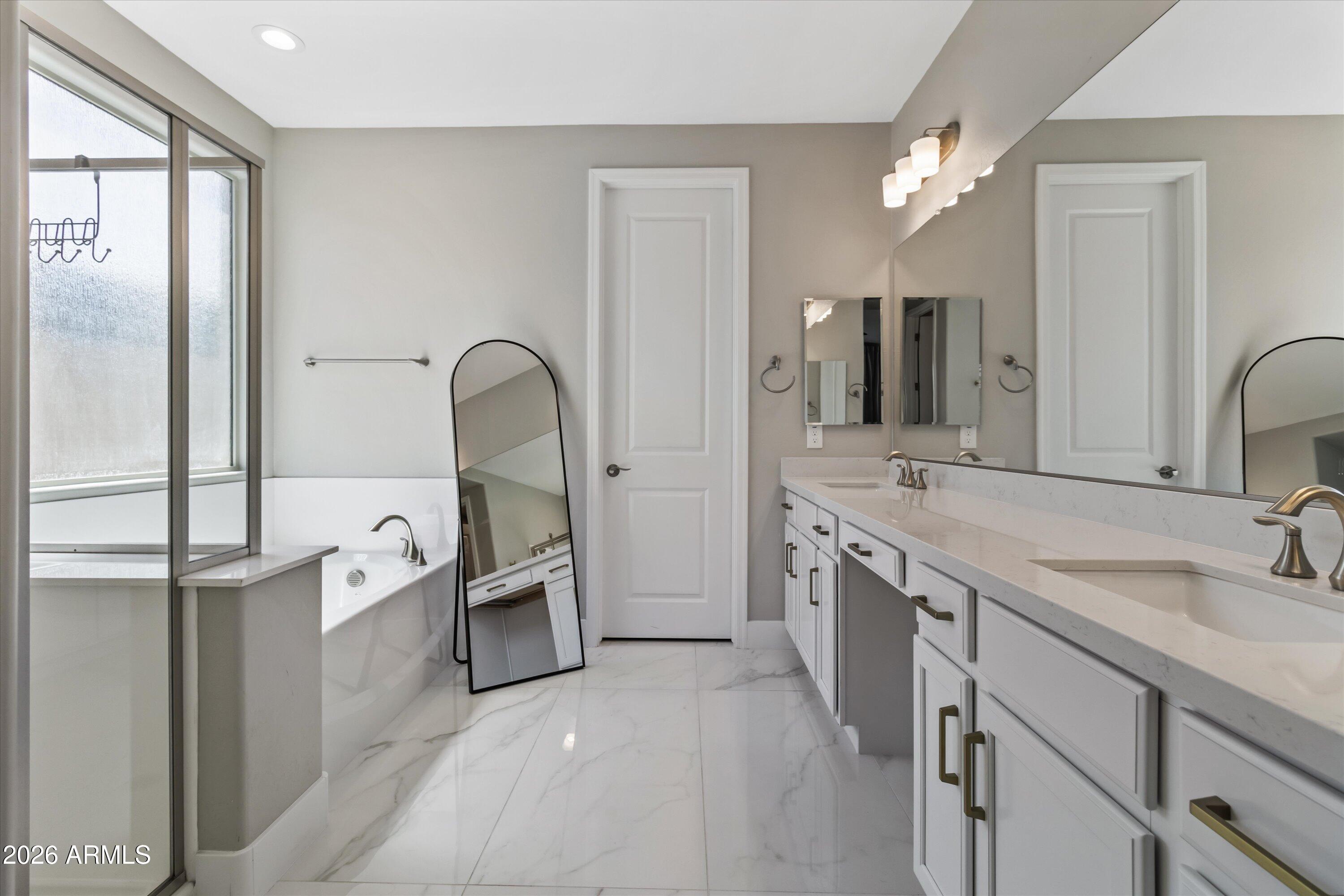 5430 W NOTCH HILL Road