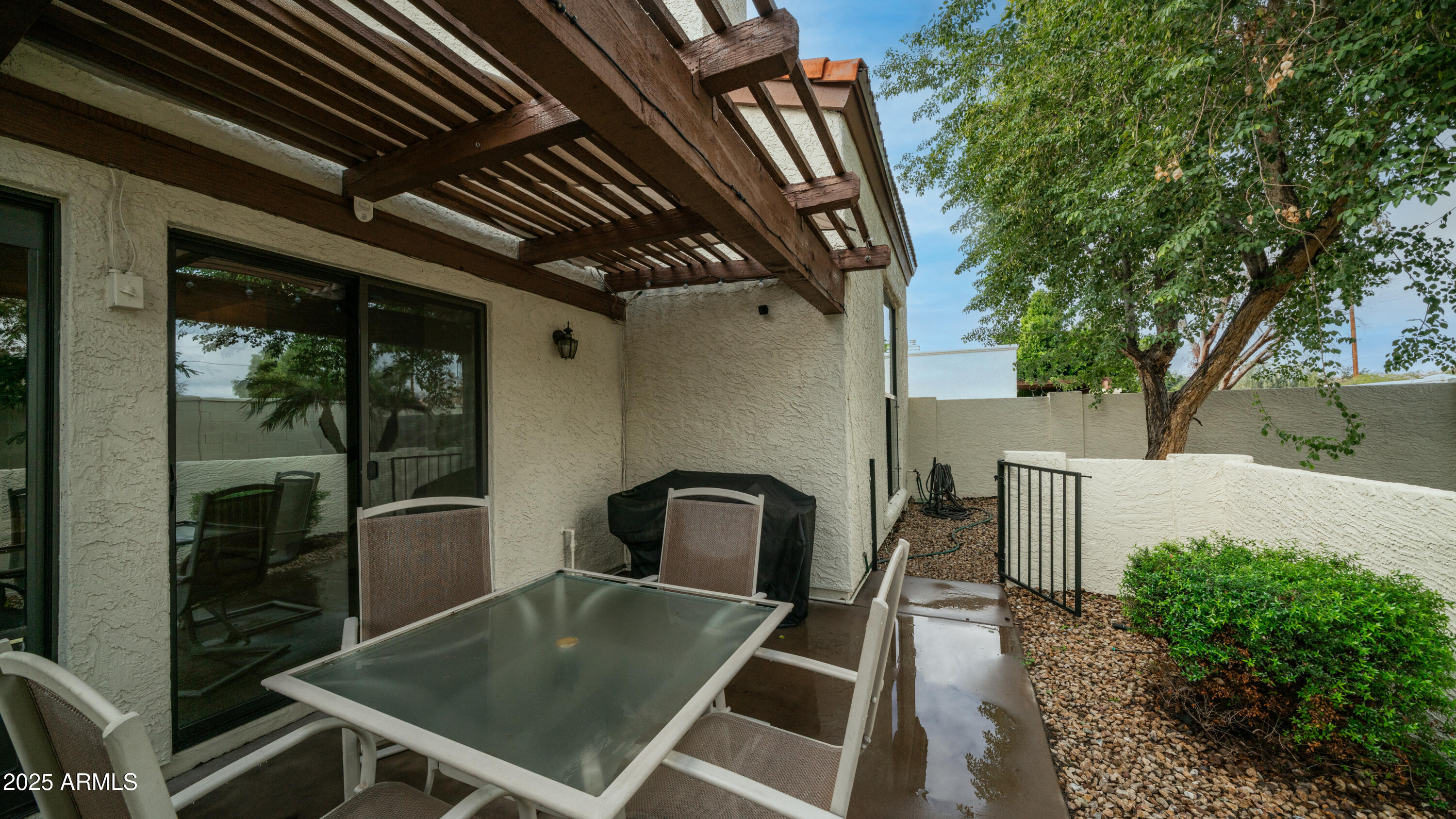 1910 E Sunburst Lane