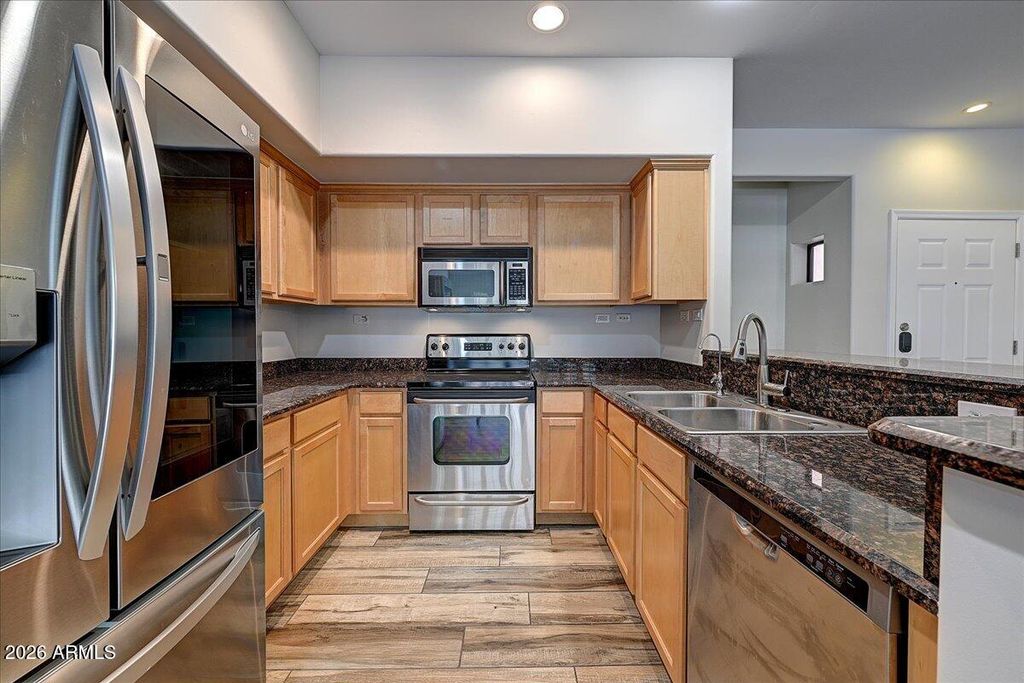 Photo of 20660 N 40th Street #1075, Phoenix, AZ 85050 (MLS # 7030414)