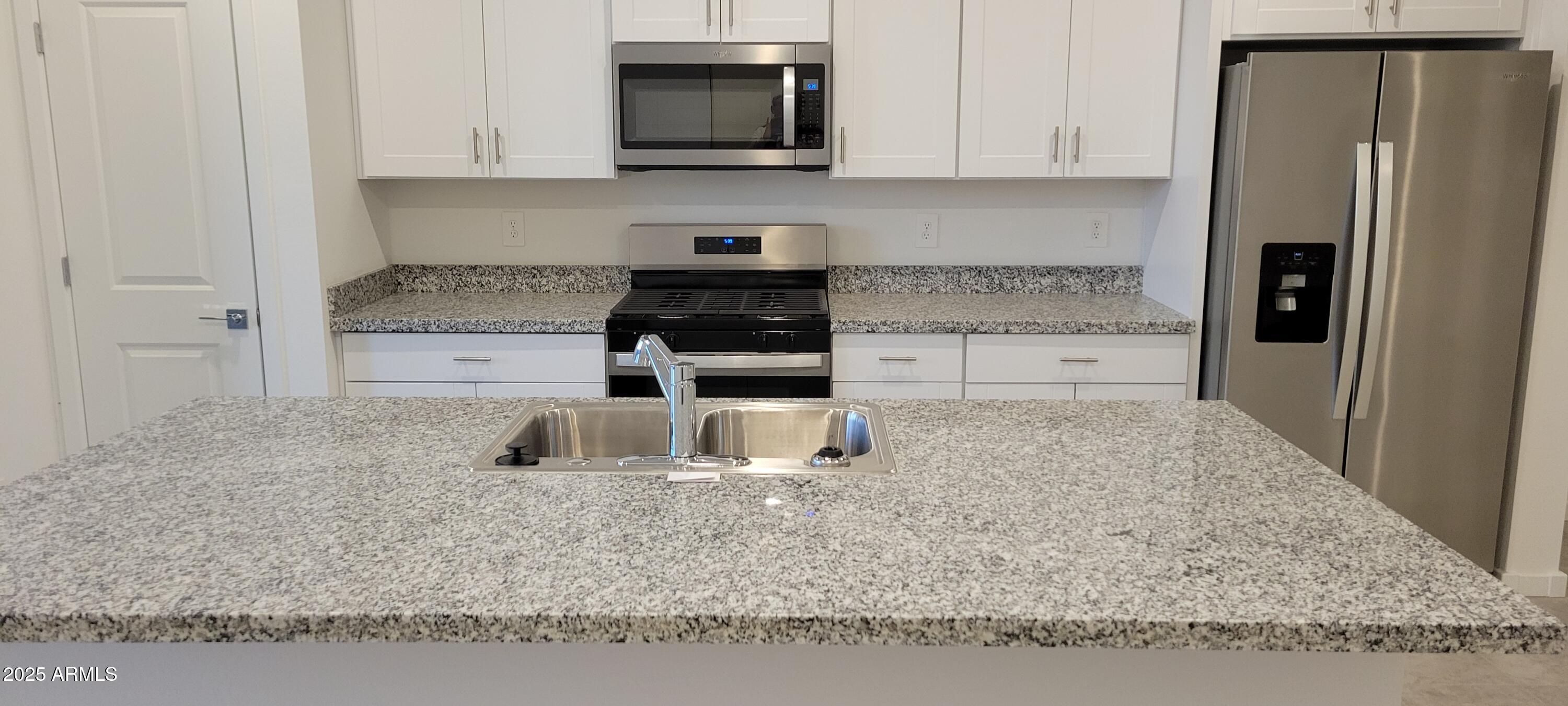 19030 N SILVER DOG Way