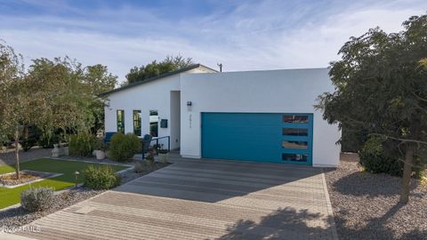 2511 E EARLL Drive Phoenix AZ 85016