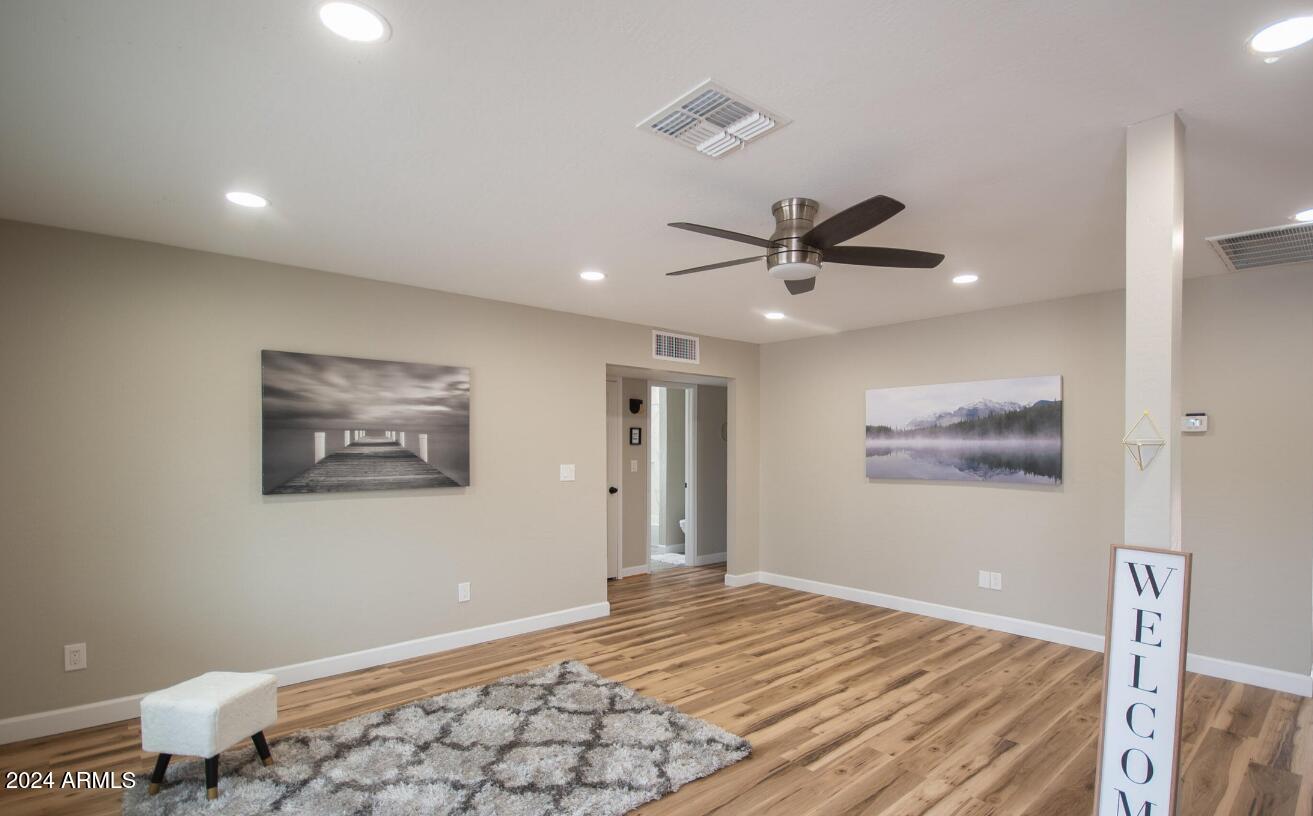 3131 W ELM Street