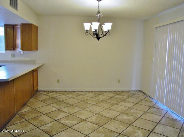 VISTA VILLAGE UNIT 5 - Residential Lease