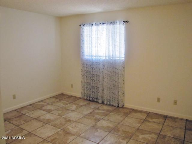 VISTA VILLAGE UNIT 5 - Residential Lease