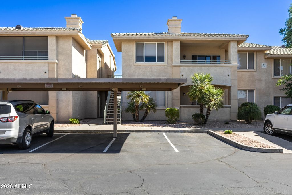 Photo of 16013 S Desert Foothills Parkway #2083, Phoenix, AZ 85048 (MLS # 7001883)