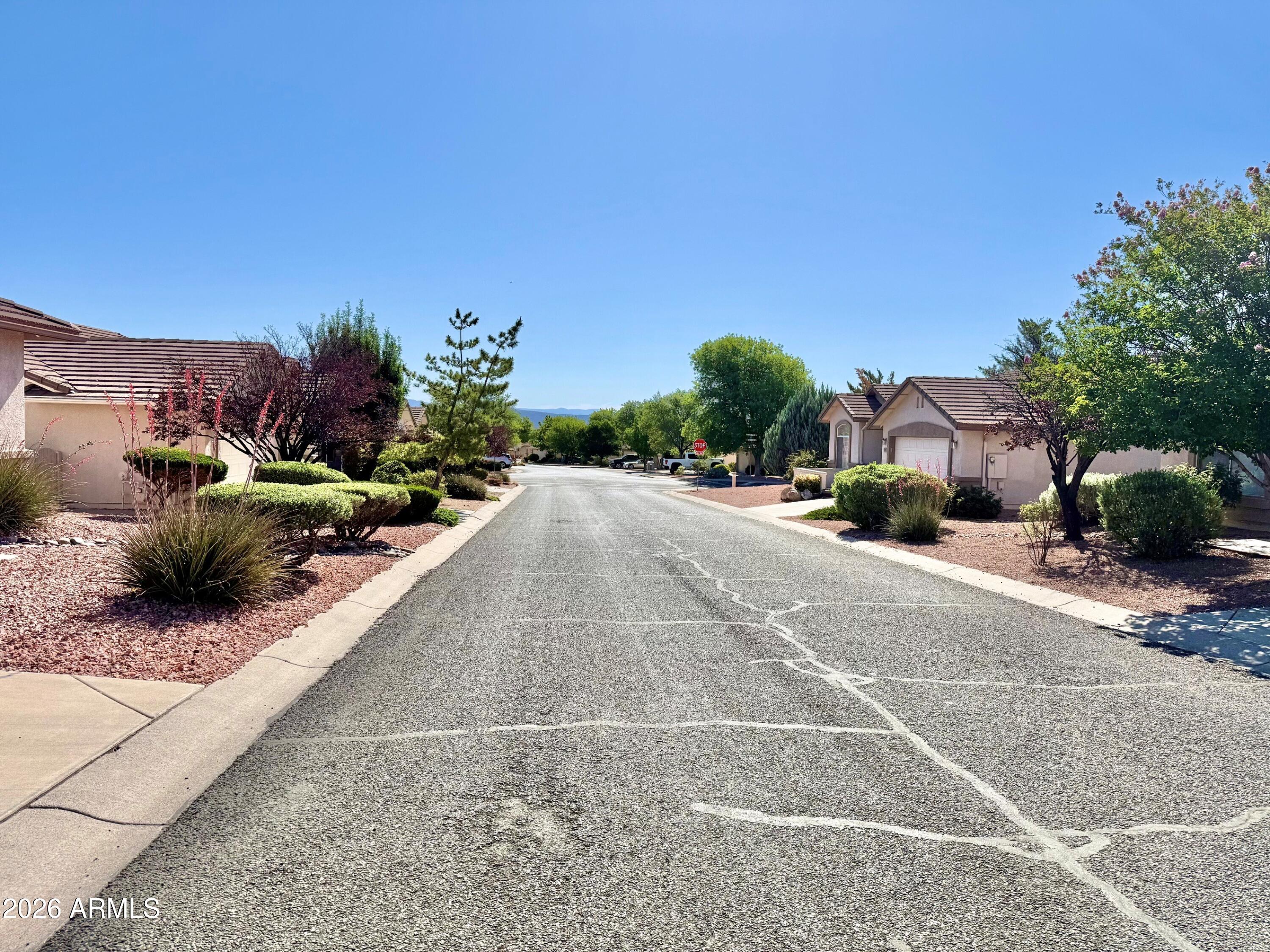 1745 W WAGON WHEEL Road