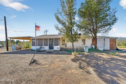 198 N Randall Avenue Winkelman AZ 85192