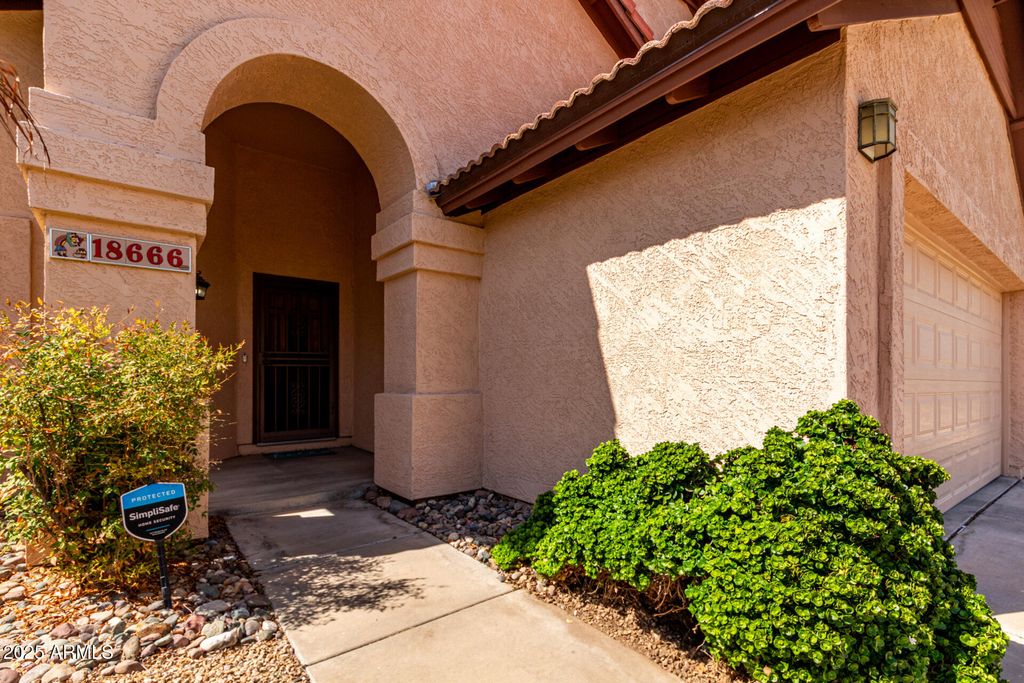Photo of 18666 N 70th Drive, Glendale, AZ 85308 (MLS # 6926674)