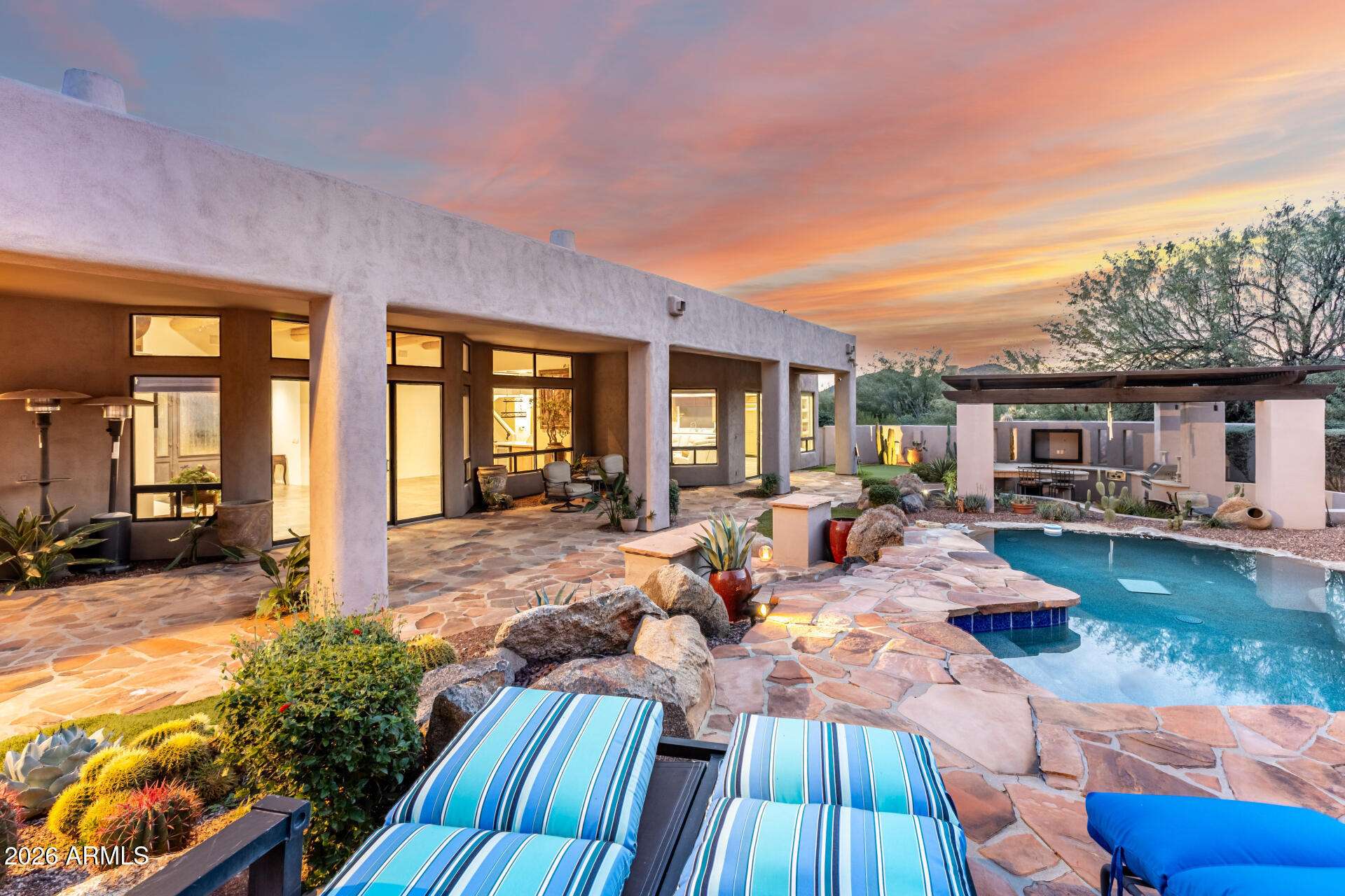 11398 E DESERT VISTA Road