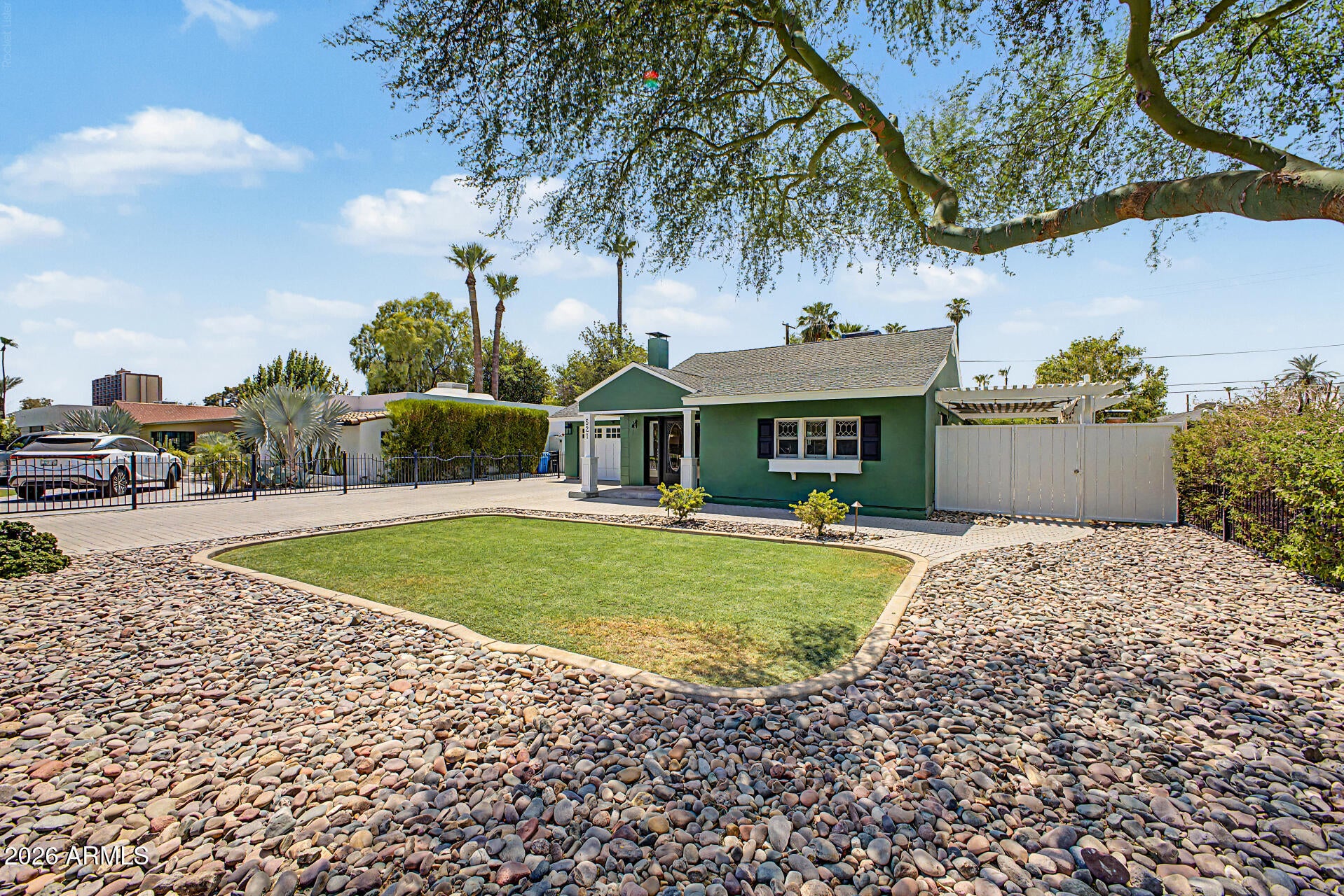 521 W MARIPOSA Street Main