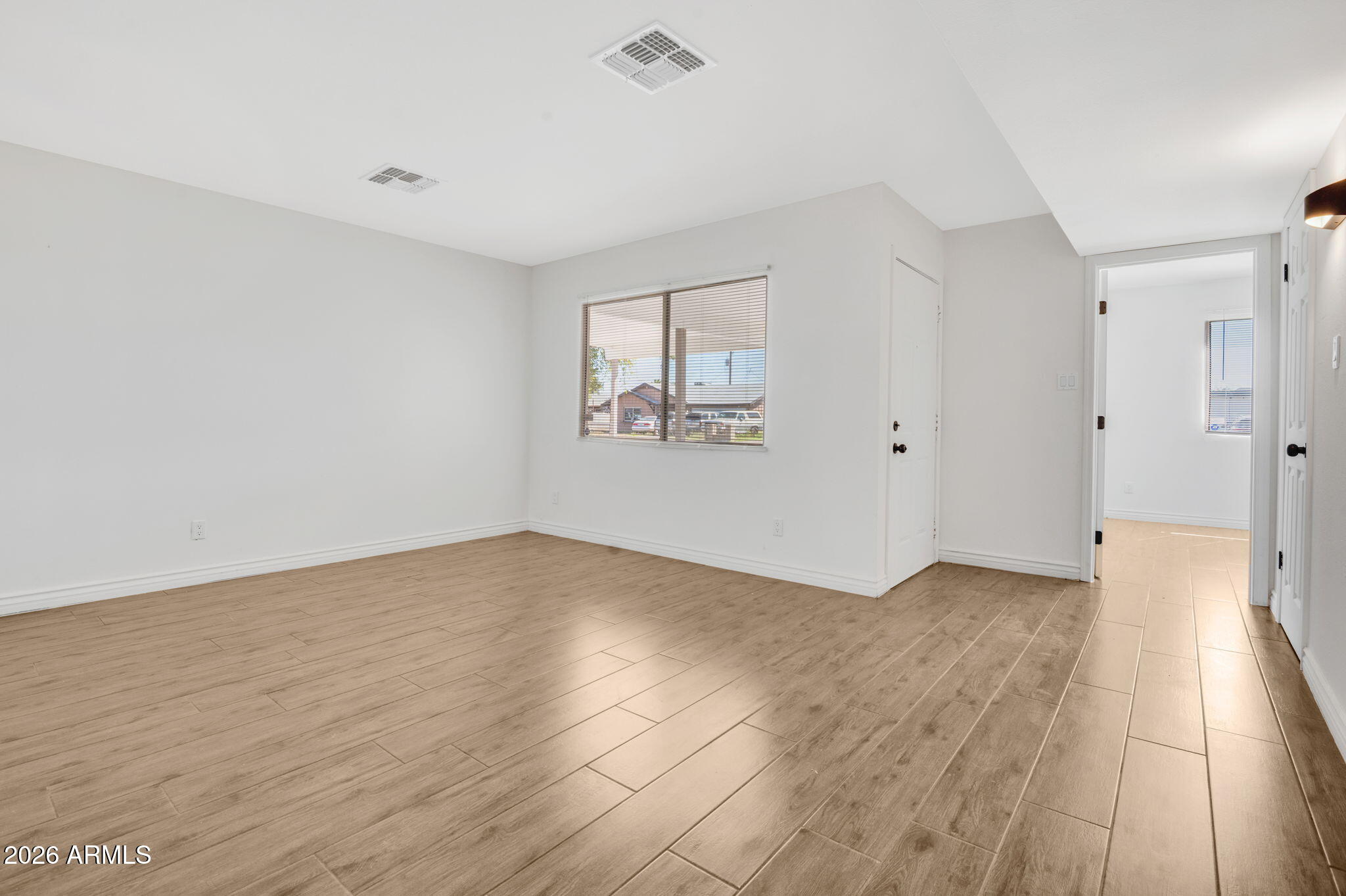 5442 W EDGEMONT Avenue