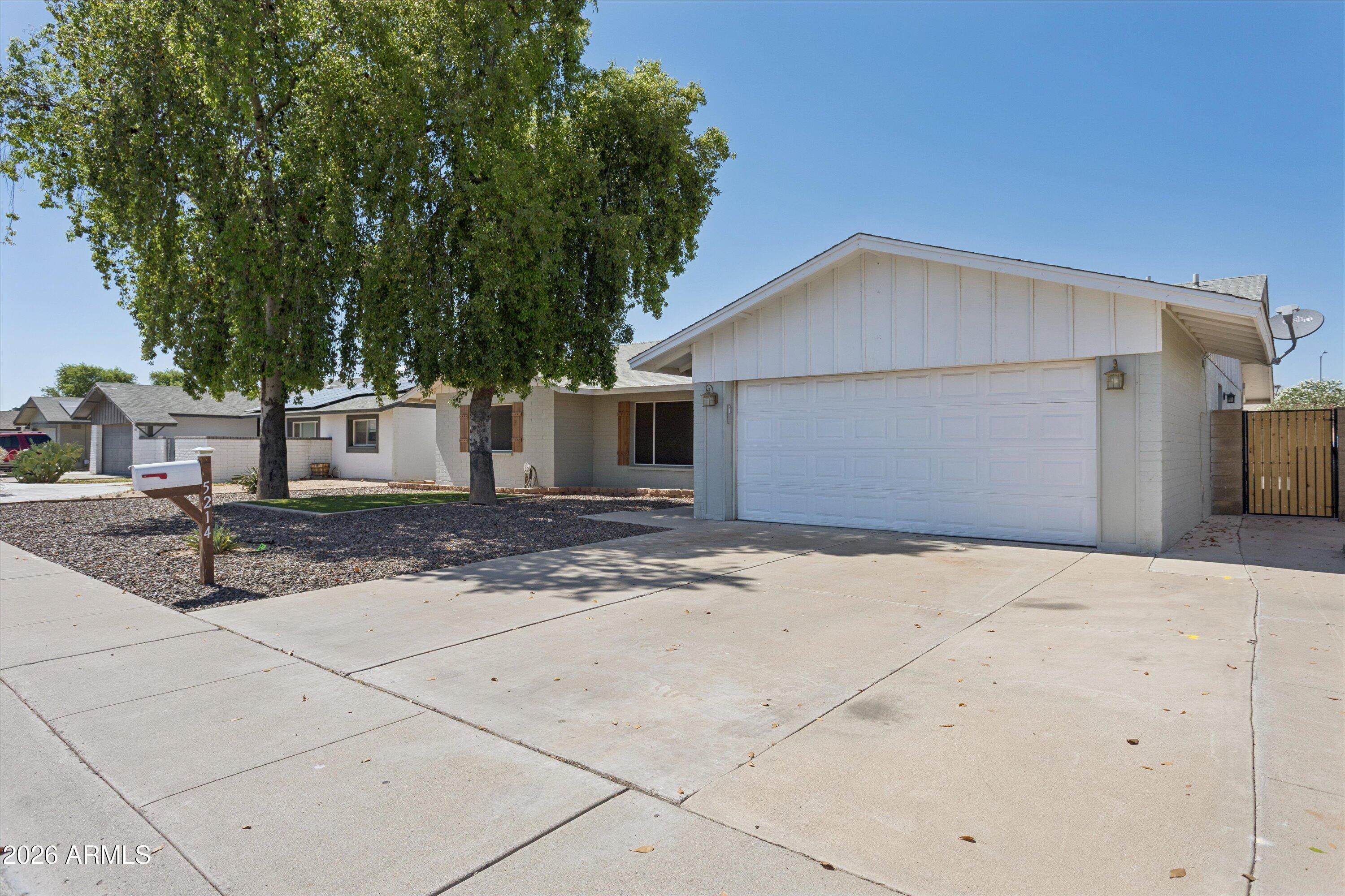 5214 W REDFIELD Road