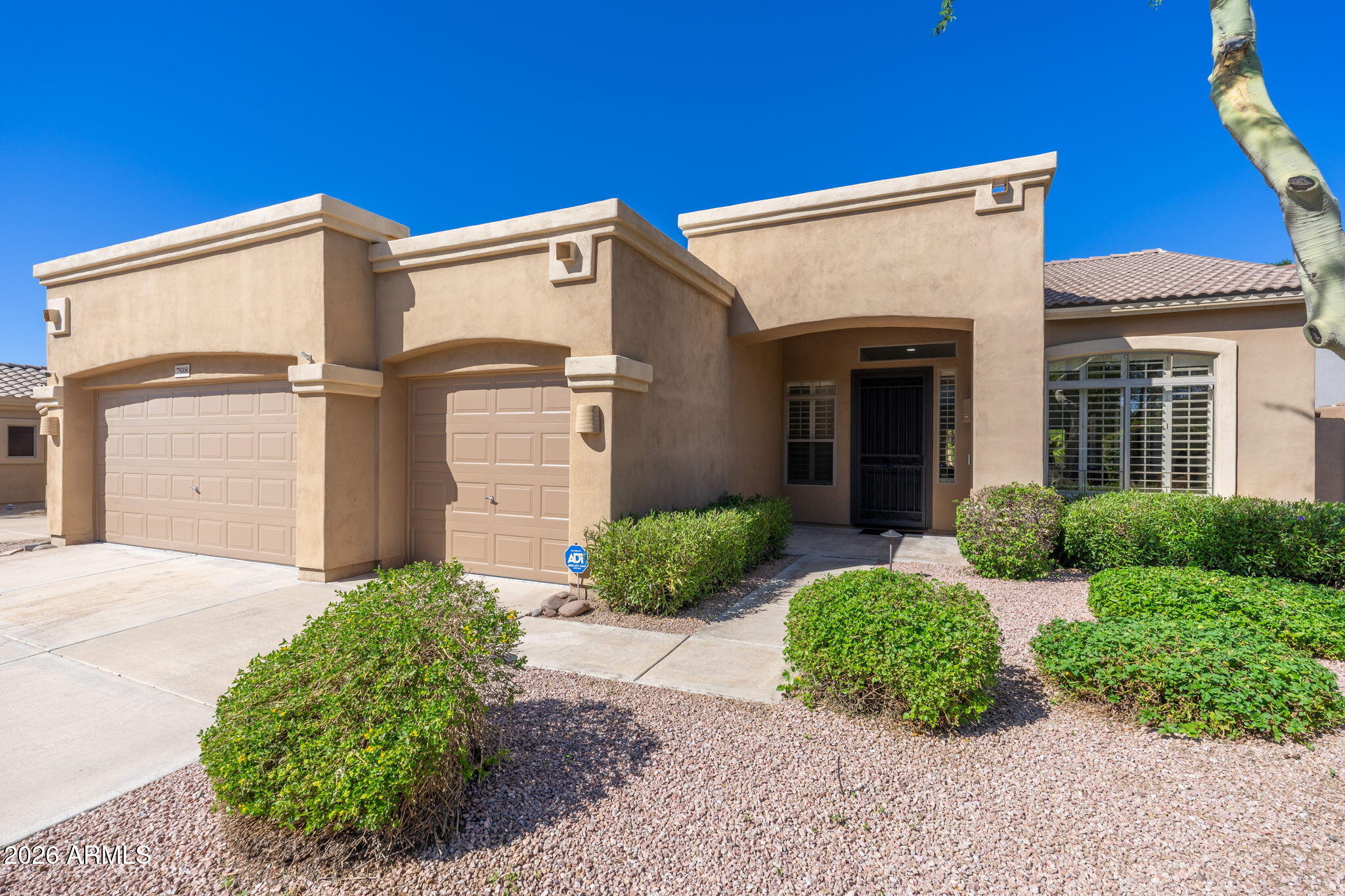 7518 E DE LA O Road