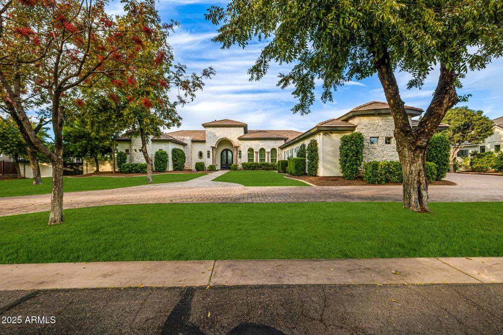 Photo of 20668 E Sunset Drive, Queen Creek, AZ 85142 (MLS # 6951039)