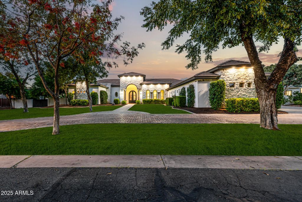 Photo of 20668 E Sunset Drive, Queen Creek, AZ 85142 (MLS # 6951039)