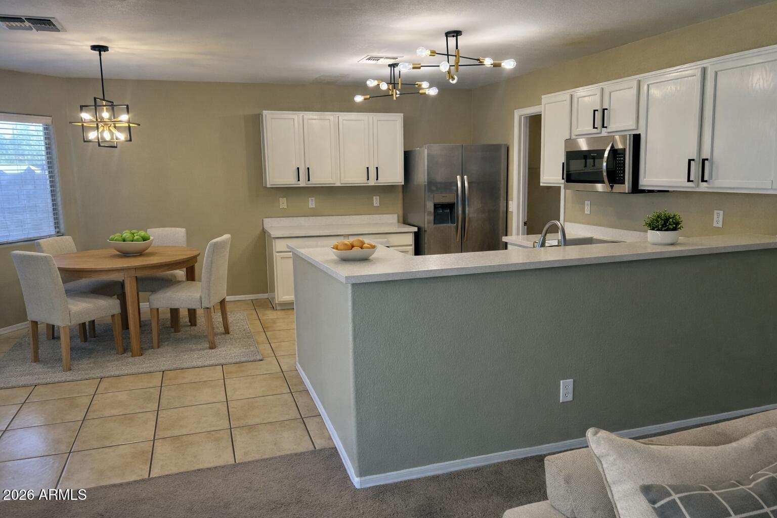 1704 E RENEGADE Trail