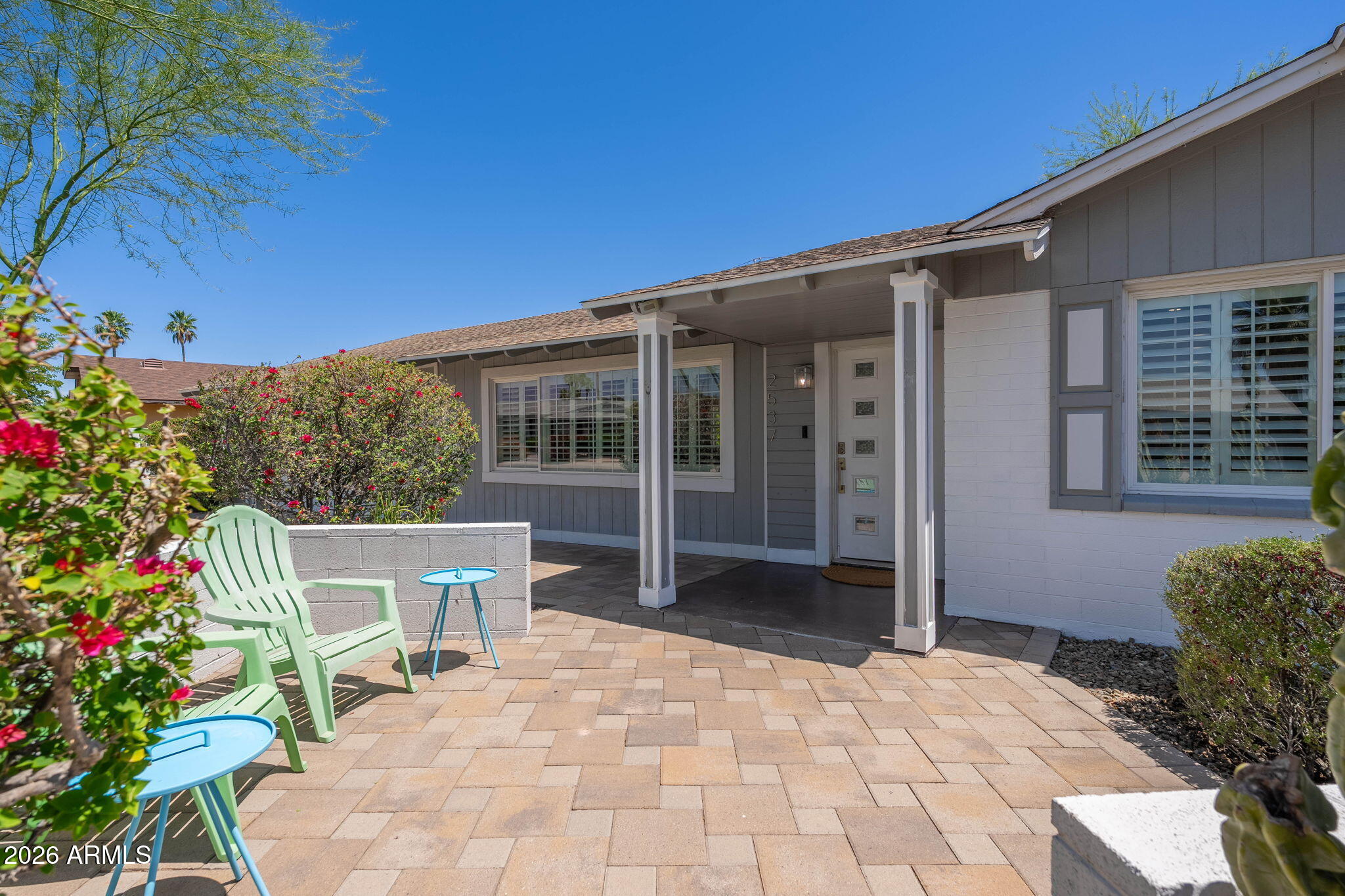 2537 N 69TH Place