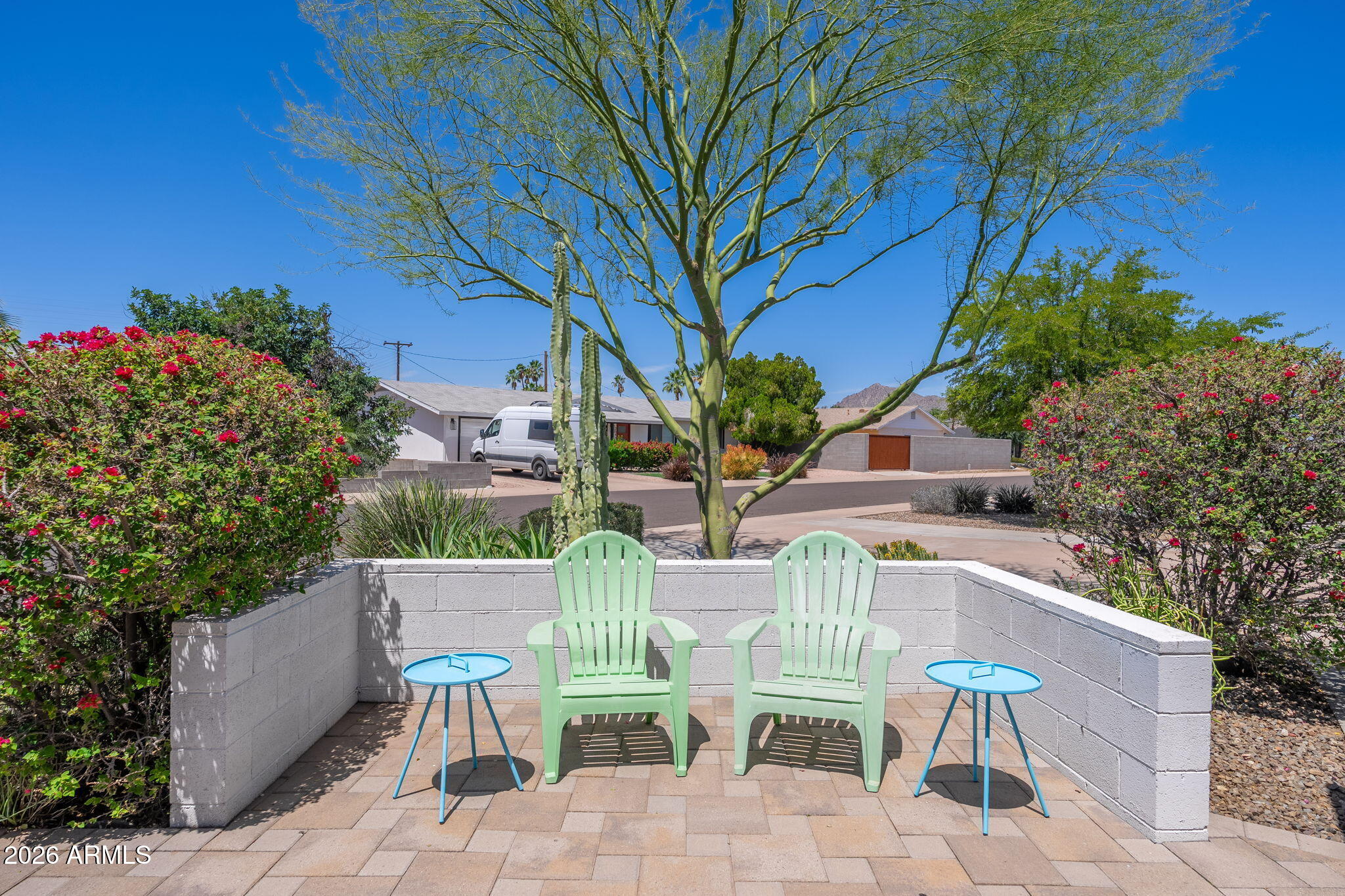 2537 N 69TH Place