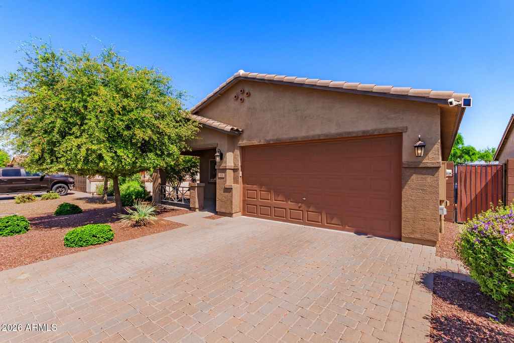 Photo of 476 W Honey Locust Avenue, San Tan Valley, AZ 85140 (MLS # 7013313)