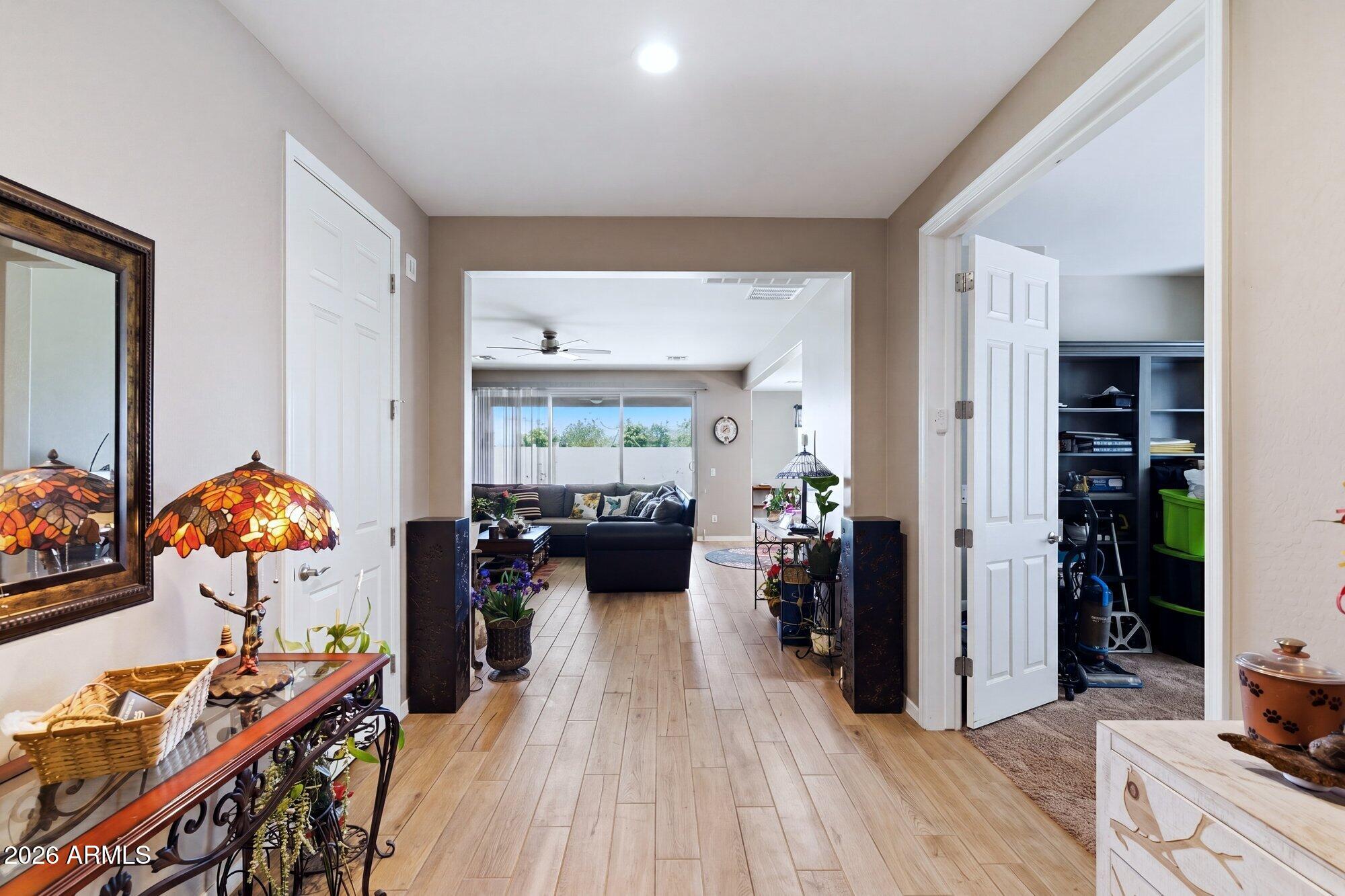 18904 W MERCER Lane