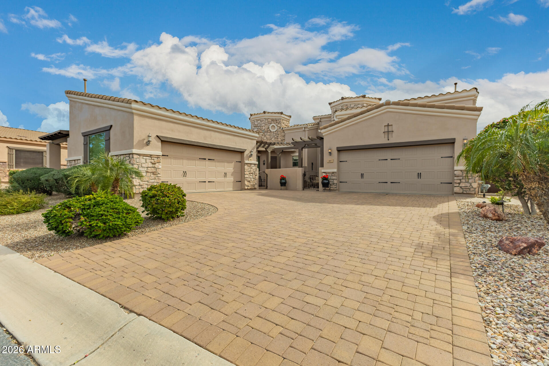 6202 E MCKELLIPS Road 277